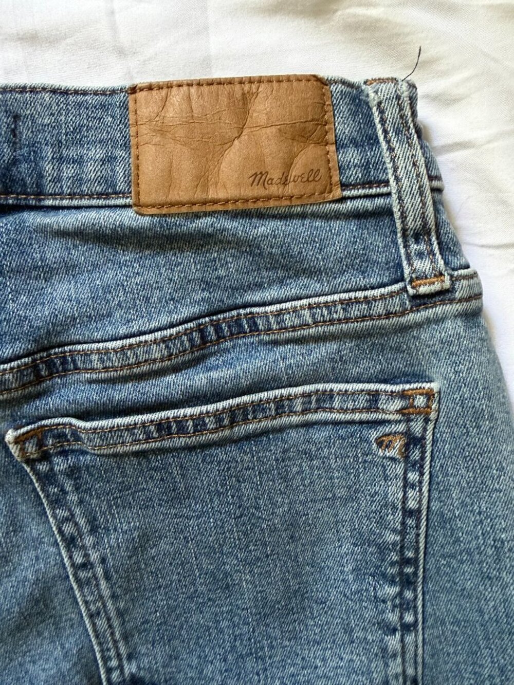 Madewell Women's Mid-Rise Perfect Vintage Jeans Medium Wash Size 26 - Picture 7 of 7
